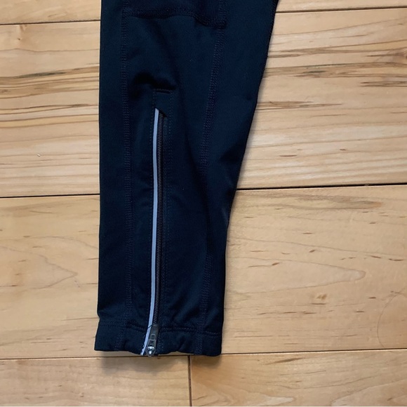 Nike Cropped Leggings Black Womens Extra Small XS Mesh Zipper Details Running - Picture 5 of 6